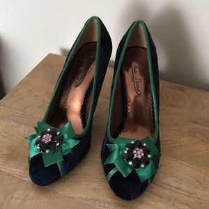 NIB POETIC LICENCE Dazzling Day.